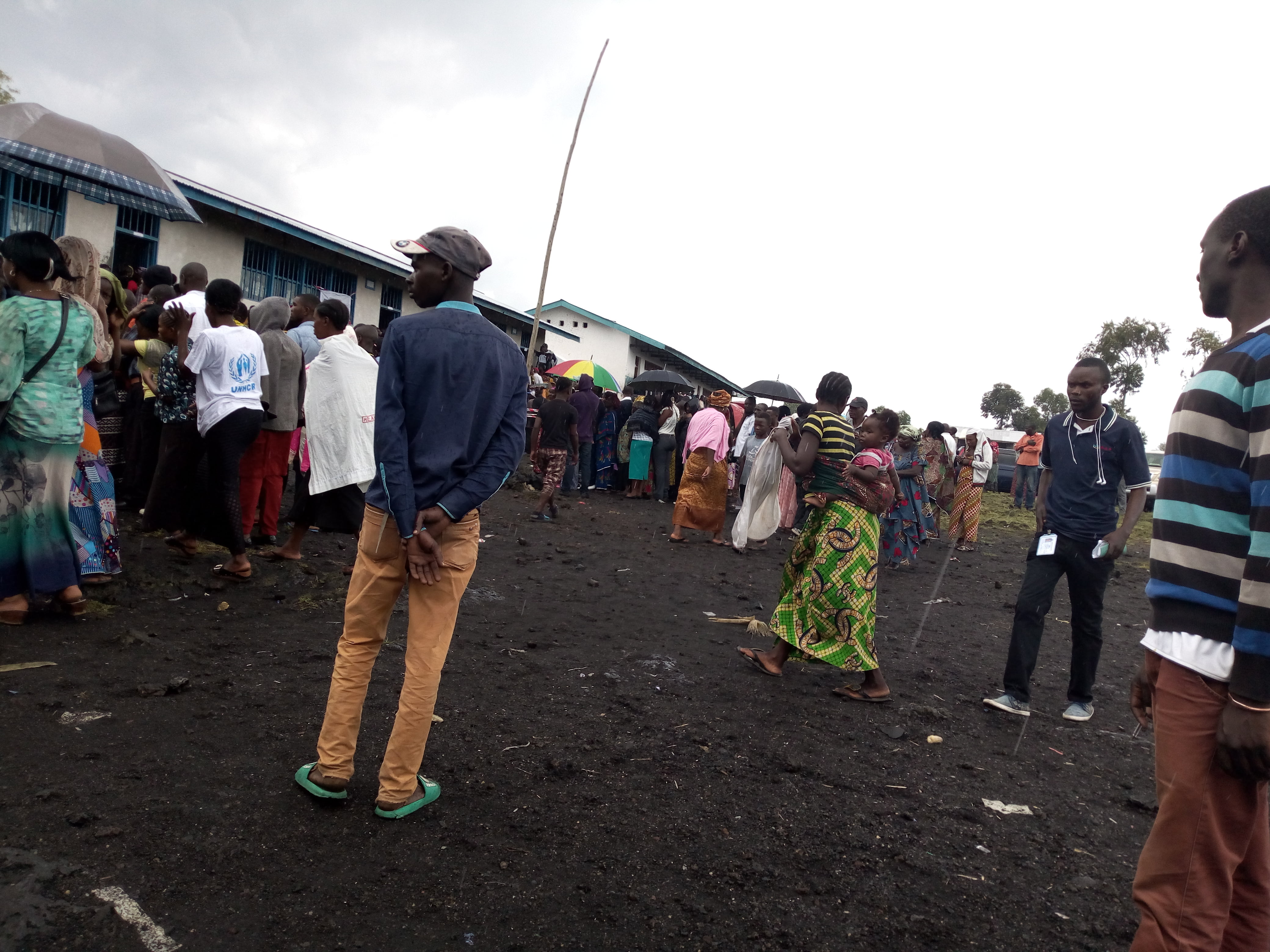 Elections en RDC: des pannes et des irrégularités perturbent le début du scrutin