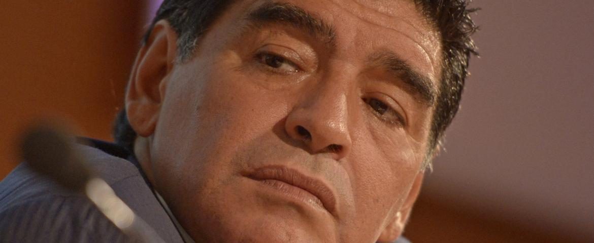 Maradona veut frapper les membres de la Fifa « Infantino et une légende »