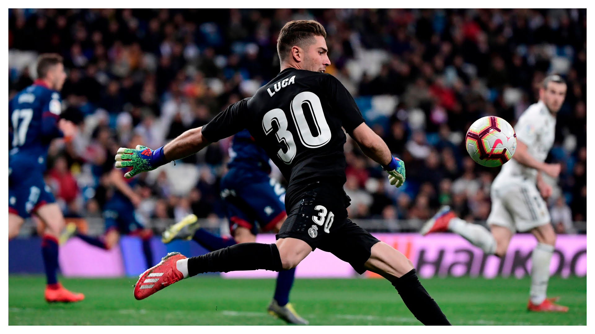luca-zidane-real-madrid-huesca-laliga_1sahtnh3xtu2y17z9iogs0900v.jpg
