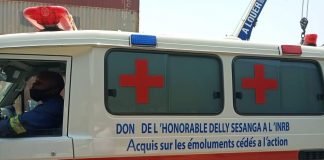 Donation à l’équipe de riposte Covid-19 : Delly Sessanga accuse le le gouvernement de bloquer son don de matériel