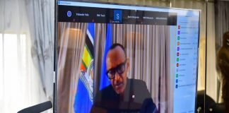 Mini-Sommet : Paul Kagame épris de volonté de travailler pour la stabilisation de la sous-région