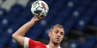 Foot – Surprise : Un joueur privé de Sélection pour s’être Masturbé sur les réseaux !
