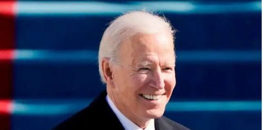 États-Unis : Comment Biden envisage d’utiliser la loi sur la production de défense pour lutter contre le COVID-19