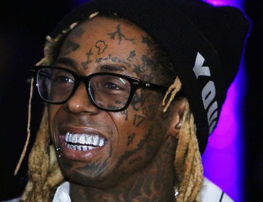 Musique : Lil Wayne se moque de la cérémonie des Grammy Awards « Fuck les Grammys »