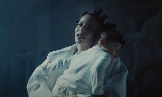 Musique : Zaho est de retour sur la scène musicale avec un nouveau clip « Ma lune »