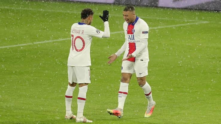 Mercato - PSG : Clash entre Kylian Mbappé et ses dirigeants ? La réponse ! 1 Mercato - PSG : Clash entre Kylian Mbappé et ses dirigeants ? La réponse ! 1