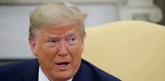 Donald Trump se moque du physique de l’épouse de Barack Obama