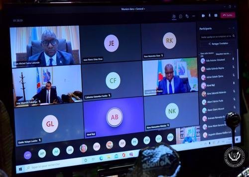 RDC : Le chef de l'Etat Félix Tshisekedi décide de suspendre la taxe "RAM" 1 RDC : Le chef de l'Etat Félix Tshisekedi décide de suspendre la taxe "RAM" 1