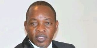 Kinshasa : Ngobila et 3 de ses collaborateurs traduisent Mike Mukebayi en justice