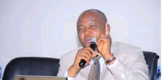 Kin-Bopeto : Ngobila suspend quatre bourgmestres pour non-implication