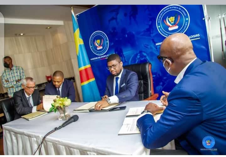 Officiel : Hector Cuper devient officiellement sélectionneur national des Léopards de la RDC 1 Officiel : Hector Cuper devient officiellement sélectionneur national des Léopards de la RDC 1