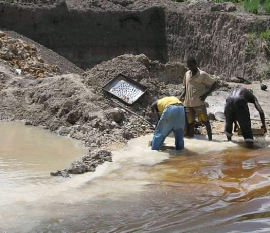 Kasaï-Oriental : des éléments de la PNC et FARDC irrégulièrement réquisitionnés sèment des troubles dans des mines du diamant