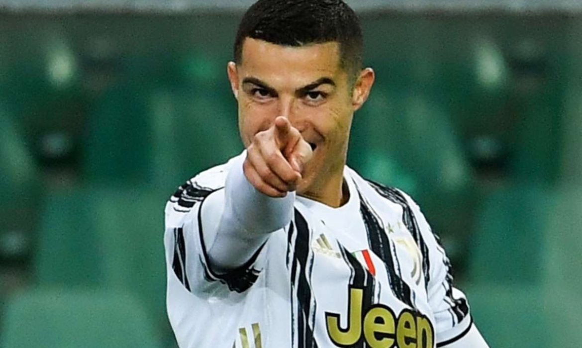 Mercato : Le prochain club de Cristiano Ronaldo dévoilé par sa mère ! 1 Mercato : Le prochain club de Cristiano Ronaldo dévoilé par sa mère ! 1