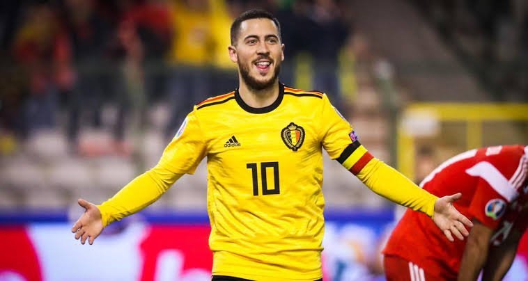 Foot : Eden Hazard a lancé un défi à Karim Benzema et à l'équipe de France. 1 Foot : Eden Hazard a lancé un défi à Karim Benzema et à l'équipe de France. 1