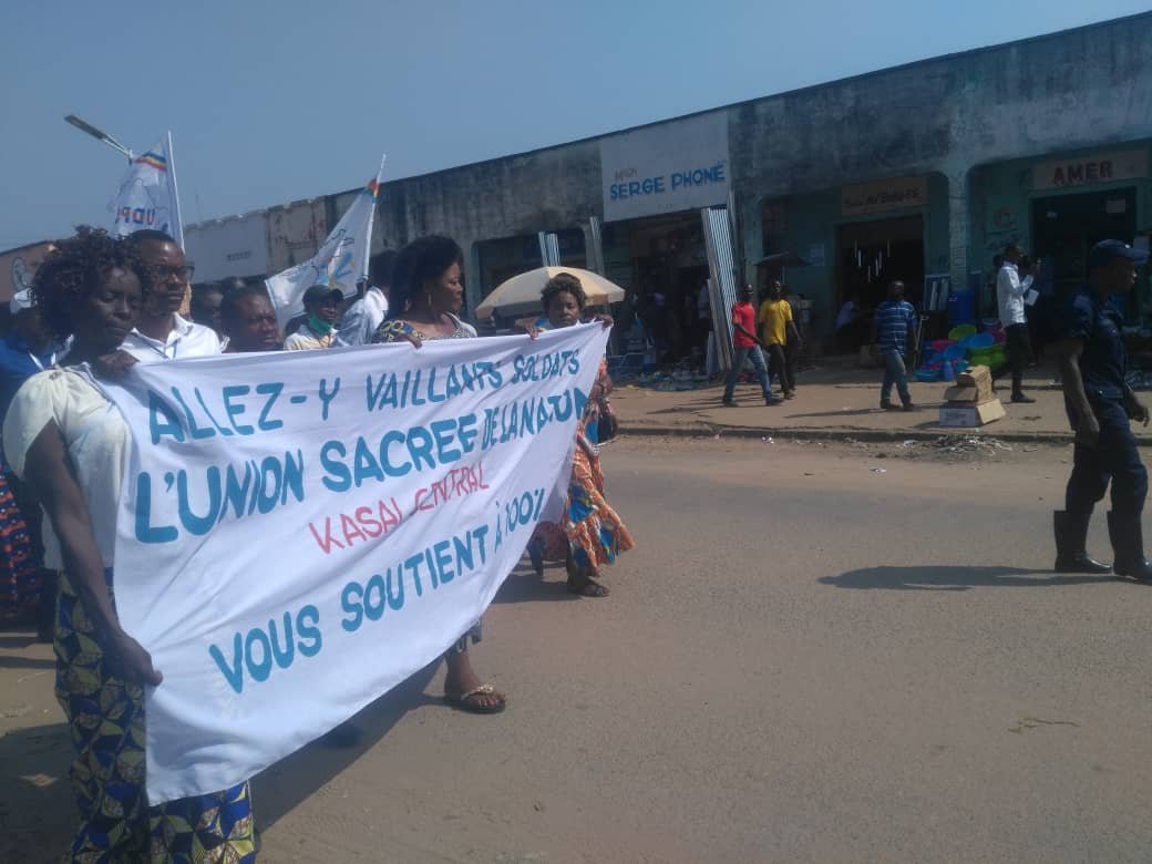 Kasaï-central : Les partis politiques et structures de l'union sacrée de la nation apportent leurs soutien aux FARDC 2