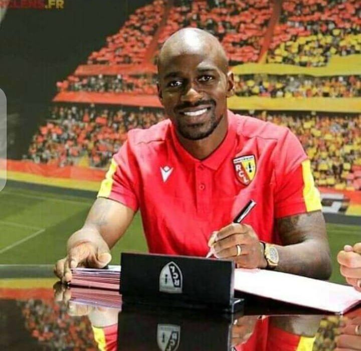 Ligue 1: Gaël Kakuta remporte le prix Marc Vivien Foé 2021 1 Ligue 1: Gaël Kakuta remporte le prix Marc Vivien Foé 2021 1