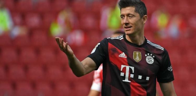 Bundesliga : Lewandowski bat le record de Gerd Müller ! 1 Bundesliga : Lewandowski bat le record de Gerd Müller ! 1