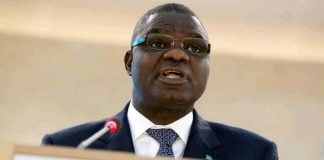 RDC : Le professeur Luzolo Bambi considère la non levée des immunités de Matata Mponyo comme une humiliation du peuple