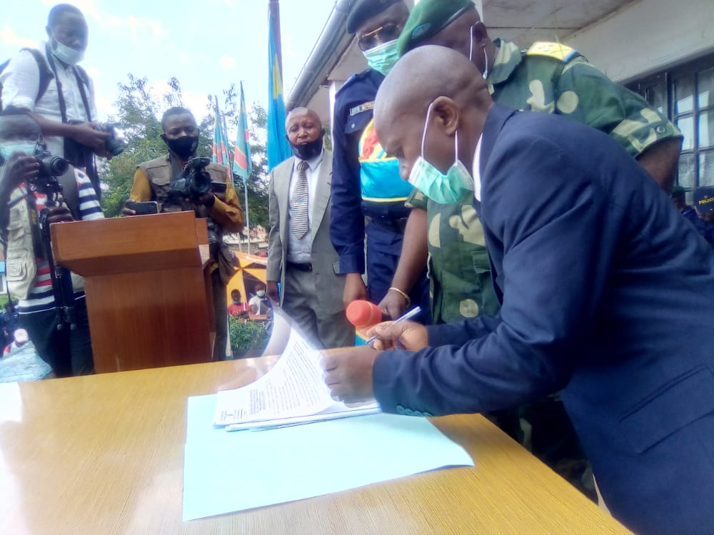 État de siège au Nord-Kivu : le Maire policier de Beni a pris ses fonctions, voici le montant laissé par le maire sortant dans la caisse 2