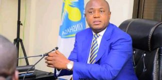 Kinshasa Covid-19 : G. Ngobila autorise les transports en commun à embarquer jusqu’à 100% de leur capacité, seul le port de masque reste obligatoire