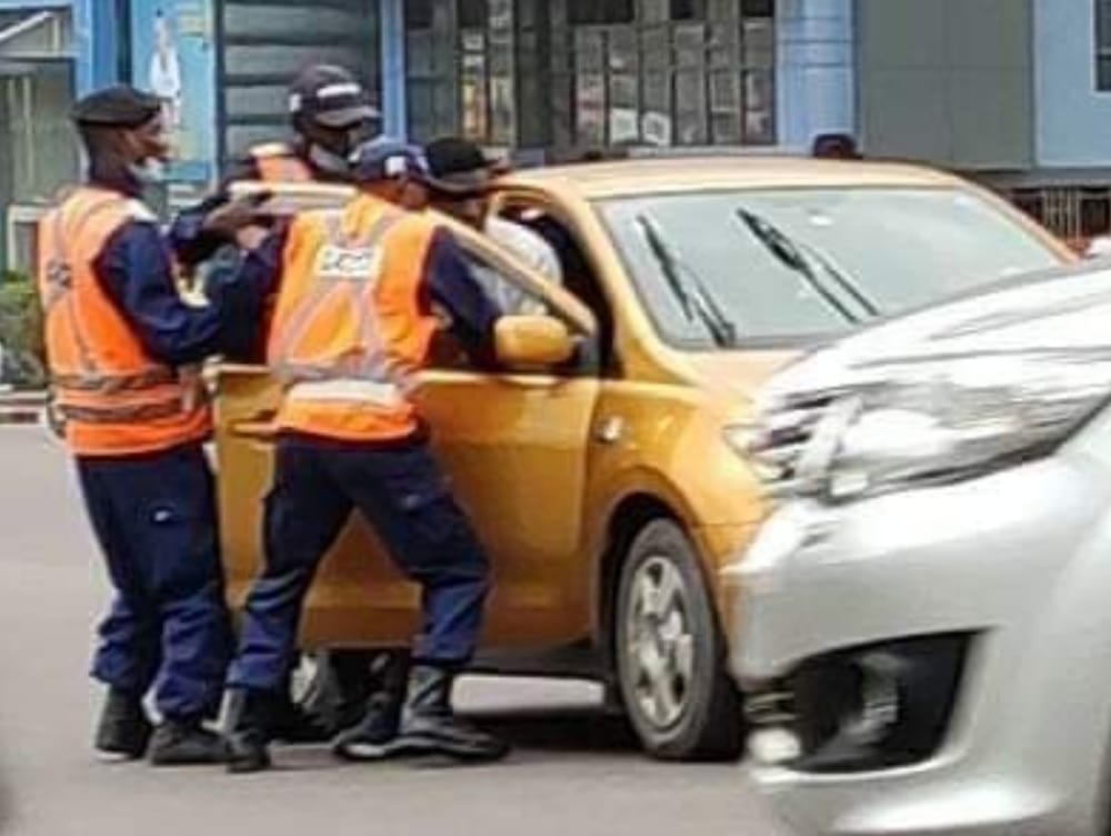 MONGALA: ONG-AJBS dénonce la tracasserie policière organisée par la police de circulation routière 1 MONGALA: ONG-AJBS dénonce la tracasserie policière organisée par la police de circulation routière 1