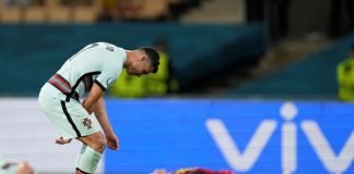 Euro 2020 : Furieux après l’élimination, Cristiano Ronaldo jette encore son brassard