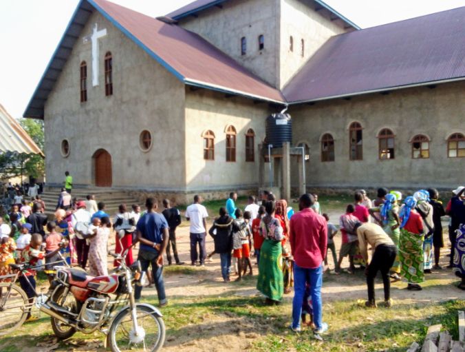 Beni : Ouverture d'une enquête après l'explosion d'une bombe dans un temple de l'église catholique ce dimanche 1 Beni : Ouverture d'une enquête après l'explosion d'une bombe dans un temple de l'église catholique ce dimanche 1