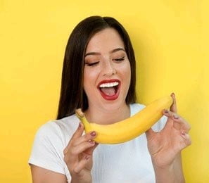 Voici pourquoi les femmes doivent utiliser des bananes plus souvent 1
