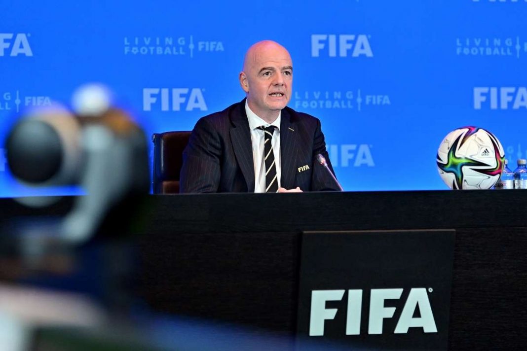 gianni-infantino_12s3q1a4f1y24129d3izw282t0.jpg