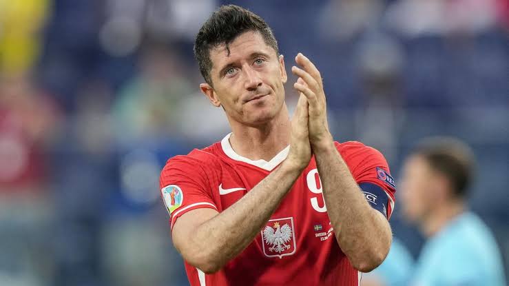 Robert Lewandowski élu Meilleur joueur devant Haalland 1 Robert Lewandowski élu Meilleur joueur devant Haalland 1