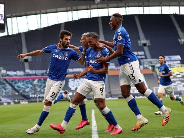 Premier League : Un joueur d'Everton soupçonné d'abus sexuels sur enfant 1 Premier League : Un joueur d'Everton soupçonné d'abus sexuels sur enfant 1