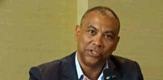 Flash info : Profanation de l’église catholique au Kasaï, Olivier Kamitatu réagit !