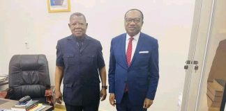 RDC : Lambert Mende soutient la loi de Noël Tshiani et annonce que ça n’a rien à voir avec Moïse Katumbi