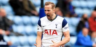 Tottenham : Une réunion au sommet entre Harry Kane et son entraîneur