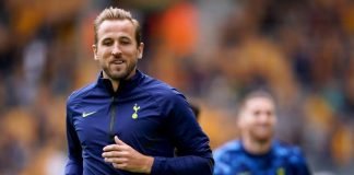 Angleterre : Harry Kane décide finalement de rester à Tothenam
