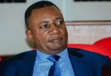 RDC : Ngoy Kasanji se réjouit de la baisse du prix de billets d’avion « c’est le peuple qui gagne »