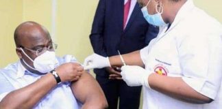 Kinshasa : Le président Tshisekedi a reçu sa première dose de vaccin contre la covid-19