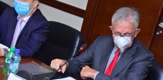 Le Ministre des Finances Nicolas KAZADI et 7 ambassadeurs s’activent à lutter contre le blanchiment des capitaux et le financement du terrorisme en RDC