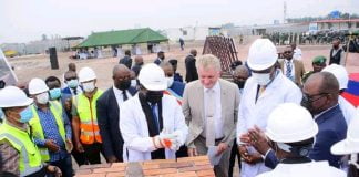 RDC: Sama Lukonde pose la première pierre pour la construction de Camp Kololo