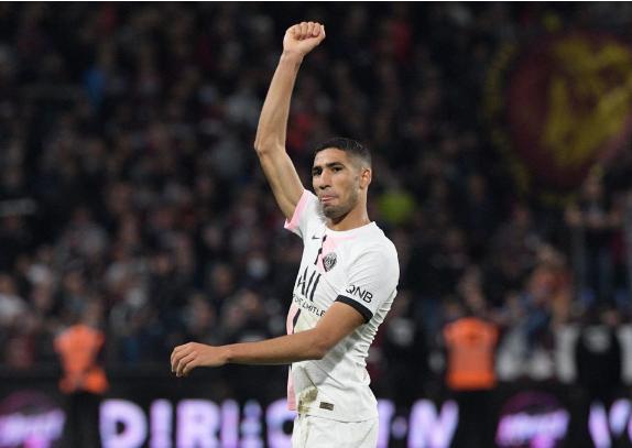Ligue 1 : Achraf Hakimi est entrain de réussir son pari au Paris Saint-Germain 1 Ligue 1 : Achraf Hakimi est entrain de réussir son pari au Paris Saint-Germain 1