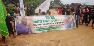 Mai Ndombe :Un élu national au chevet de la population sinistrée des villages Nkonde et Nkolobeke