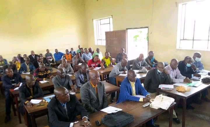 Lomami/EPST: Le PROVED restitue aux cadres provinciaux de 19 sous divisions de sa juridiction les retombées des assises nationales de promotion scolaire 2020-2021 1 Lomami/EPST: Le PROVED restitue aux cadres provinciaux de 19 sous divisions de sa juridiction les retombées des assises nationales de promotion scolaire 2020-2021 1
