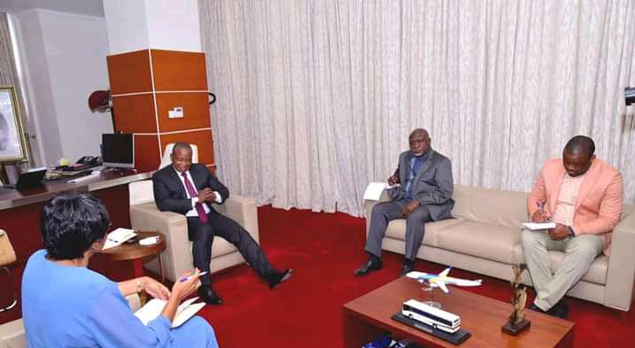 Kinshasa : Jeannettte Longa Muswamba plaide pour la dotation de sa province en Bus de transport en commun 1 Kinshasa : Jeannettte Longa Muswamba plaide pour la dotation de sa province en Bus de transport en commun 1