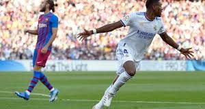 Clasico : Real Madrid bat Barcelone grâce à un David Alaba décisif