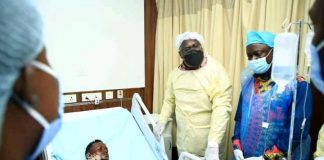 Flash : Félix Tshisekedi a fait une visite surprise au combattant de l’UDPS brûlé !