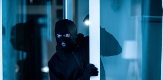 Ne faites jamais ces choses si vous êtes attaqué par des voleurs armés