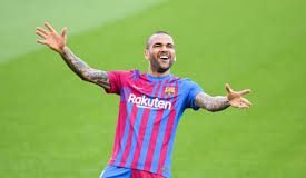 Liga : Découvrez le salaire de Dani Alves au FC Barcelone