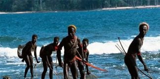 Société : cette tribu est la plus isolée et la plus dangereuse d’Afrique