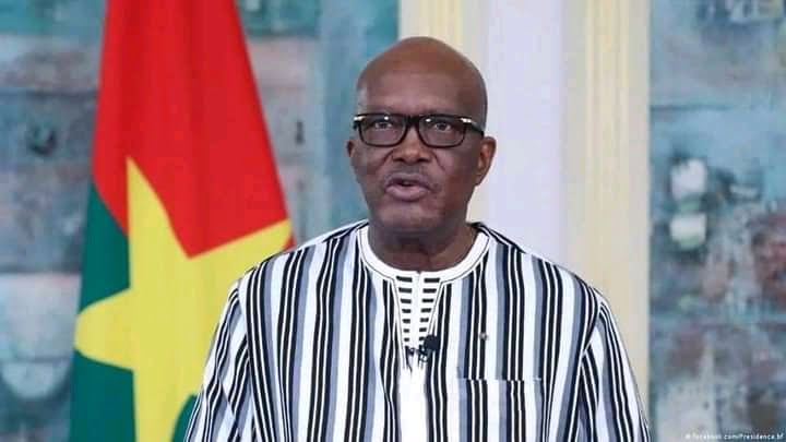 Urgent : Le président Burkinabé démissionne de ses fonctions ! 1 Urgent : Le président Burkinabé démissionne de ses fonctions ! 1