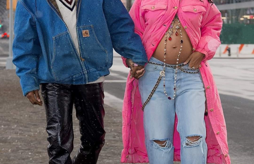 Wow! Pour la première fois, Rihanna tombe enceinte ! 3